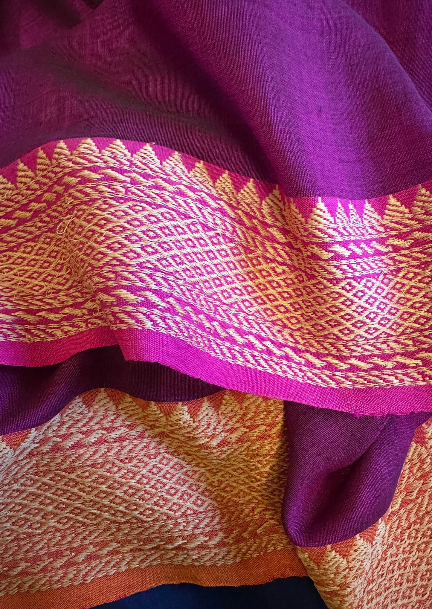 Jacquard Border Woven Jamdani with Weaving on Border & Pallu - Raahini